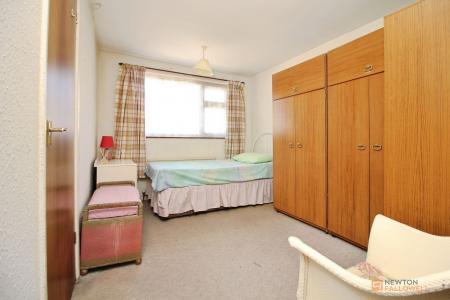 5 bedroom Semi-detached house for sale in Dovedale Road, Thurmaston, LE4