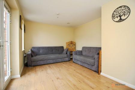 2 bedroom Terraced House for sale in Preston Close, Syston, LE7
