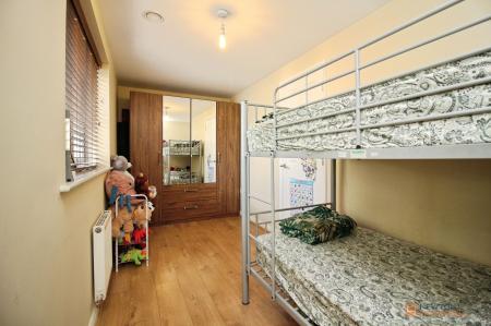 2 bedroom Terraced House for sale in Preston Close, Syston, LE7