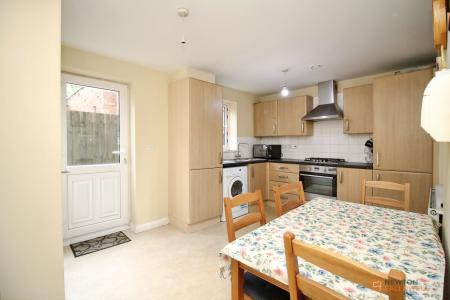 2 bedroom Terraced House for sale in Preston Close, Syston, LE7