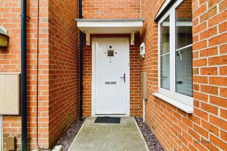 2 bedroom Terraced House for sale in Preston Close, Syston, LE7