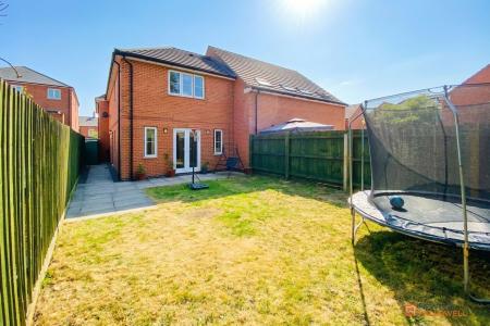 Preston Close, Syston, LE7