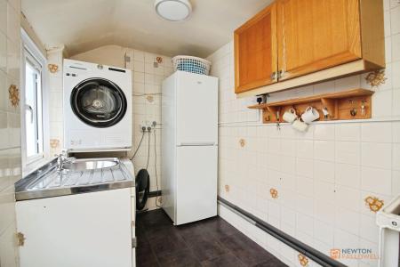 3 bedroom Terraced House for sale in The Green, Syston, LE7