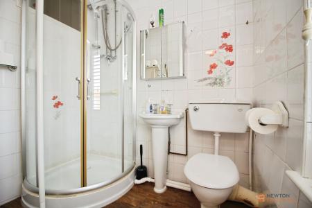 3 bedroom Terraced House for sale in The Green, Syston, LE7