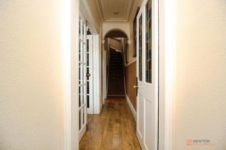 3 bedroom Terraced House for sale in The Green, Syston, LE7