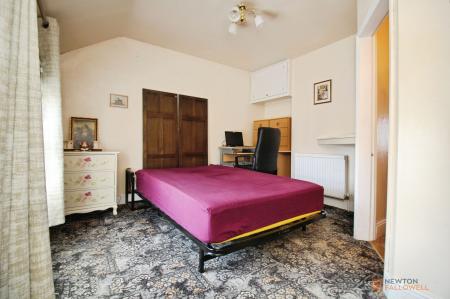 3 bedroom Terraced House for sale in The Green, Syston, LE7