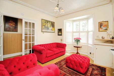 3 bedroom Terraced House for sale in The Green, Syston, LE7