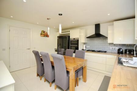 3 bedroom Semi-detached house for sale in Adventurer Way, Thurmaston, LE4