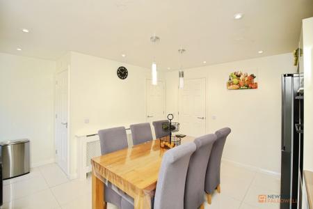 3 bedroom Semi-detached house for sale in Adventurer Way, Thurmaston, LE4