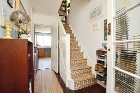 3 bedroom Semi-detached house for sale in Queensgate Drive, Birstall, LE4