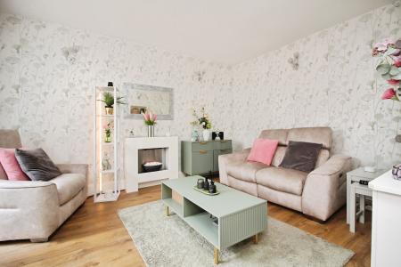 4 bedroom Detached bungalow for sale in Humberstone Lane, Leicester, LE4
