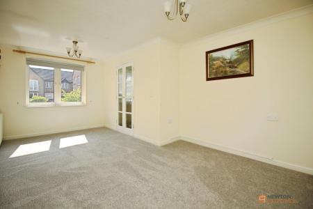 1 bedroom Flat for sale in Forge Court, Syston, LE7