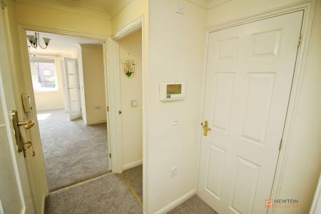 1 bedroom Flat for sale in Forge Court, Syston, LE7