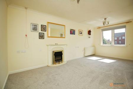 1 bedroom Flat for sale in Forge Court, Syston, LE7