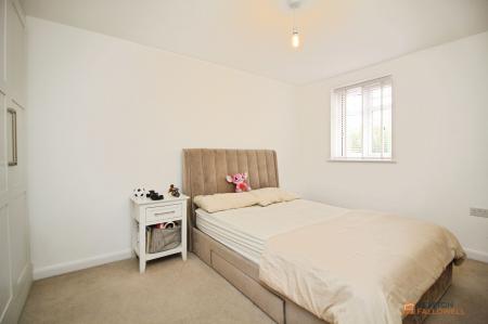 3 bedroom Semi-detached house for sale in Cottesmore Close, Syston, LE7