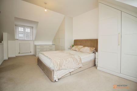3 bedroom Semi-detached house for sale in Cottesmore Close, Syston, LE7