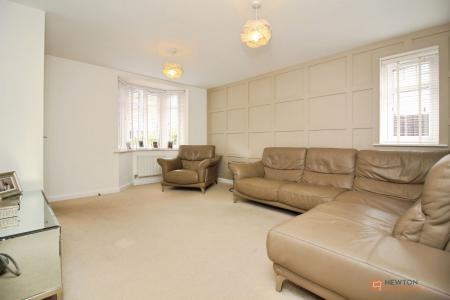 3 bedroom Semi-detached house for sale in Cottesmore Close, Syston, LE7
