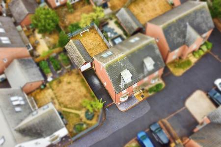 3 bedroom Semi-detached house for sale in Cottesmore Close, Syston, LE7