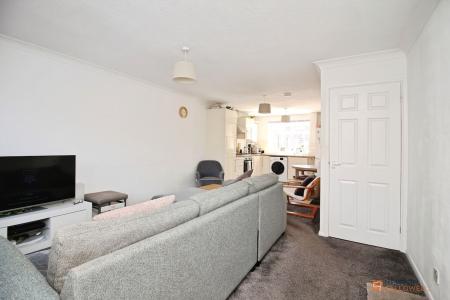 2 bedroom Terraced House for sale in Abbotts Close, Syston, LE7