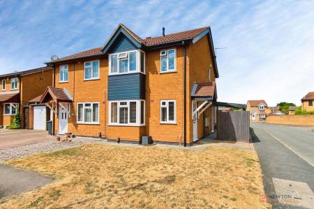 3 bedroom Semi-detached house for sale in Sedgefield Drive, Syston, LE7