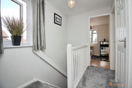 3 bedroom Semi-detached house for sale in Sedgefield Drive, Syston, LE7