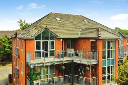 Dudley Whenham Close, Syston, LE7