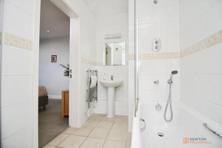 2 bedroom House for sale in Dudley Whenham Close, Syston, LE7