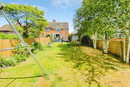 4 bedroom Semi-detached house for sale in School Lane, South Croxton, LE7