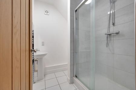 2 bedroom Terraced House for sale in Nelson Street, Syston, LE7