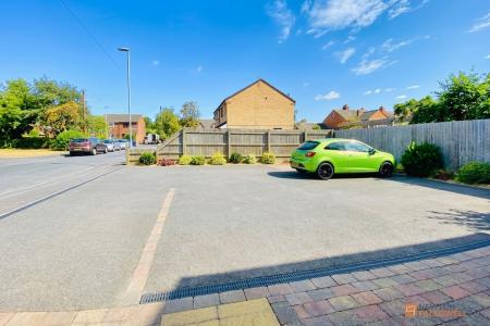 1 bedroom Terraced House for sale in Wellington Street, Syston, LE7