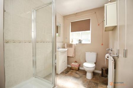 2 bedroom Detached bungalow for sale in Primrose Way, Queniborough, LE7