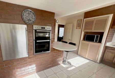 3 bedroom Detached house for sale in Fletchers Way, East Goscote, LE7