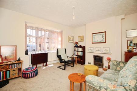 2 bedroom End of terrace house for sale in Gwendolin Avenue, Birstall, LE4