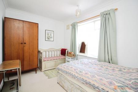 2 bedroom End of terrace house for sale in Gwendolin Avenue, Birstall, LE4
