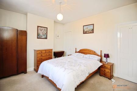 2 bedroom Terraced House for sale in Albert Street, Syston, LE7
