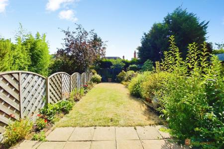 2 bedroom Terraced House for sale in Albert Street, Syston, LE7