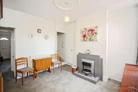 2 bedroom Terraced House for sale in Albert Street, Syston, LE7