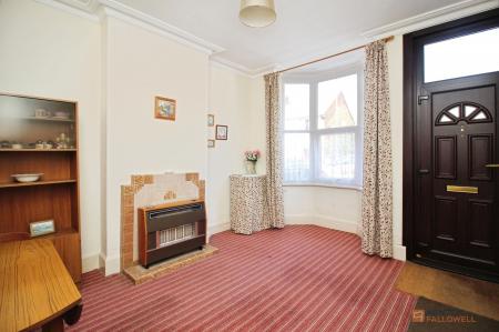 2 bedroom Terraced House for sale in Wellington Street, Syston, LE7