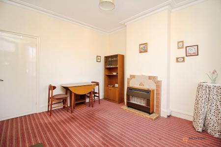 2 bedroom Terraced House for sale in Wellington Street, Syston, LE7