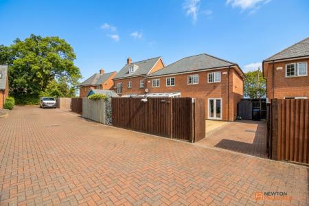 3 bedroom Semi-detached house for sale in Uppingham Road, Skeffington, LE7