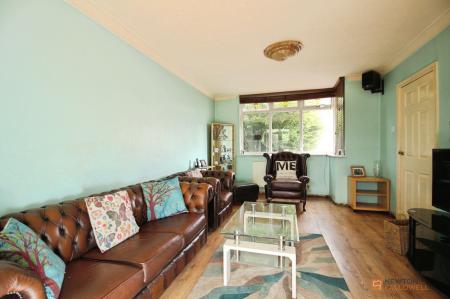 3 bedroom Semi-detached house for sale in The Ringway, Queniborough, LE7
