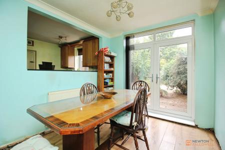 3 bedroom Semi-detached house for sale in The Ringway, Queniborough, LE7