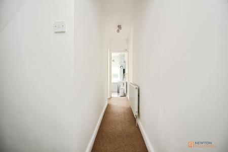 2 bedroom Terraced House for sale in Oxford Street, Syston, LE7