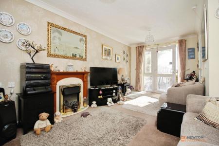 1 bedroom Flat for sale in Forge Court, Syston, LE7