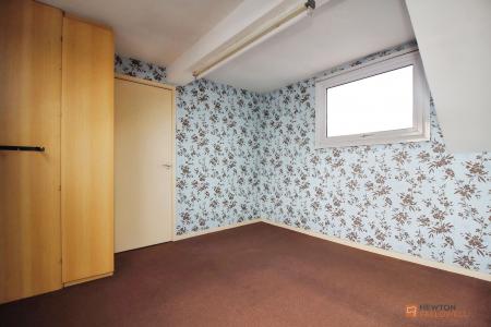 4 bedroom Semi-detached bungalow for sale in Mostyn Avenue, Syston, LE7