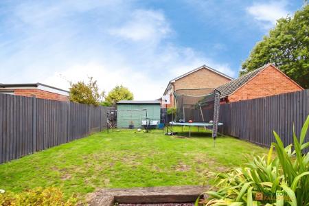 5 bedroom Detached house for sale in Goodes Lane, Syston, LE7