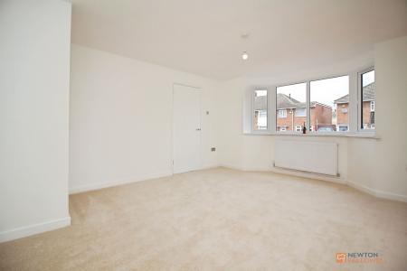 4 bedroom Semi-detached house for sale in Ferndale Road, Thurmaston, LE4