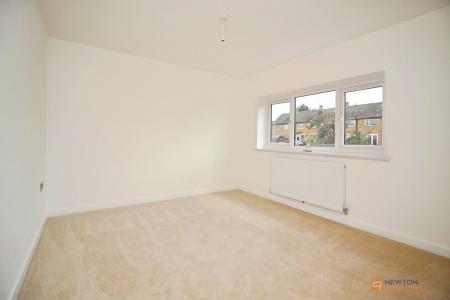 4 bedroom Semi-detached house for sale in Ferndale Road, Thurmaston, LE4