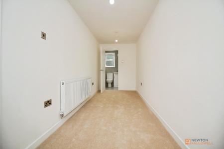 4 bedroom Semi-detached house for sale in Ferndale Road, Thurmaston, LE4