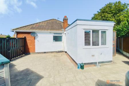 2 bedroom Semi-detached bungalow for sale in Goodes Avenue, Syston, LE7